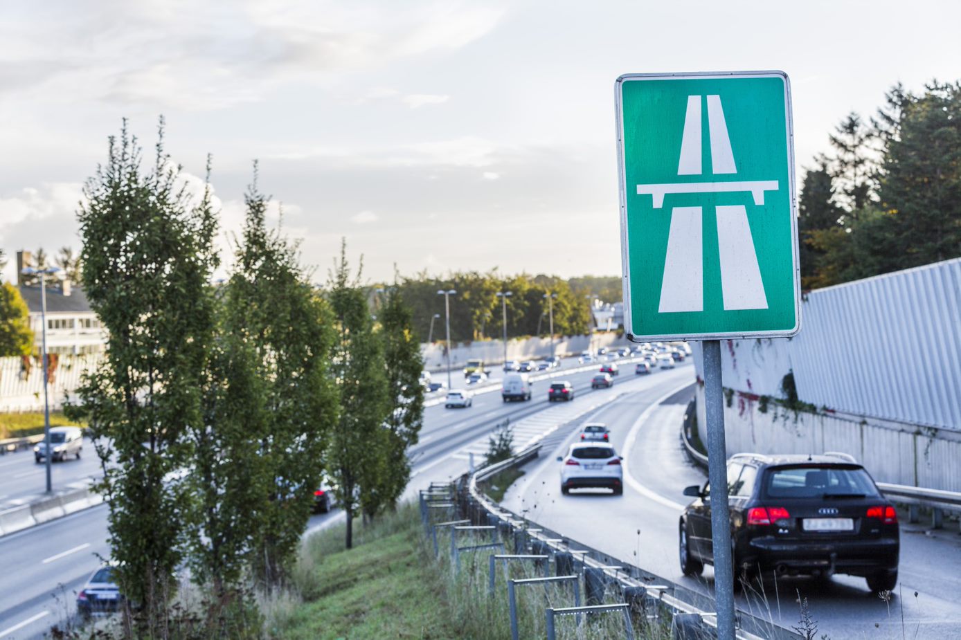 Høje Brændstofpriser Får Danskerne Til At Sænke Farten 24nyt 